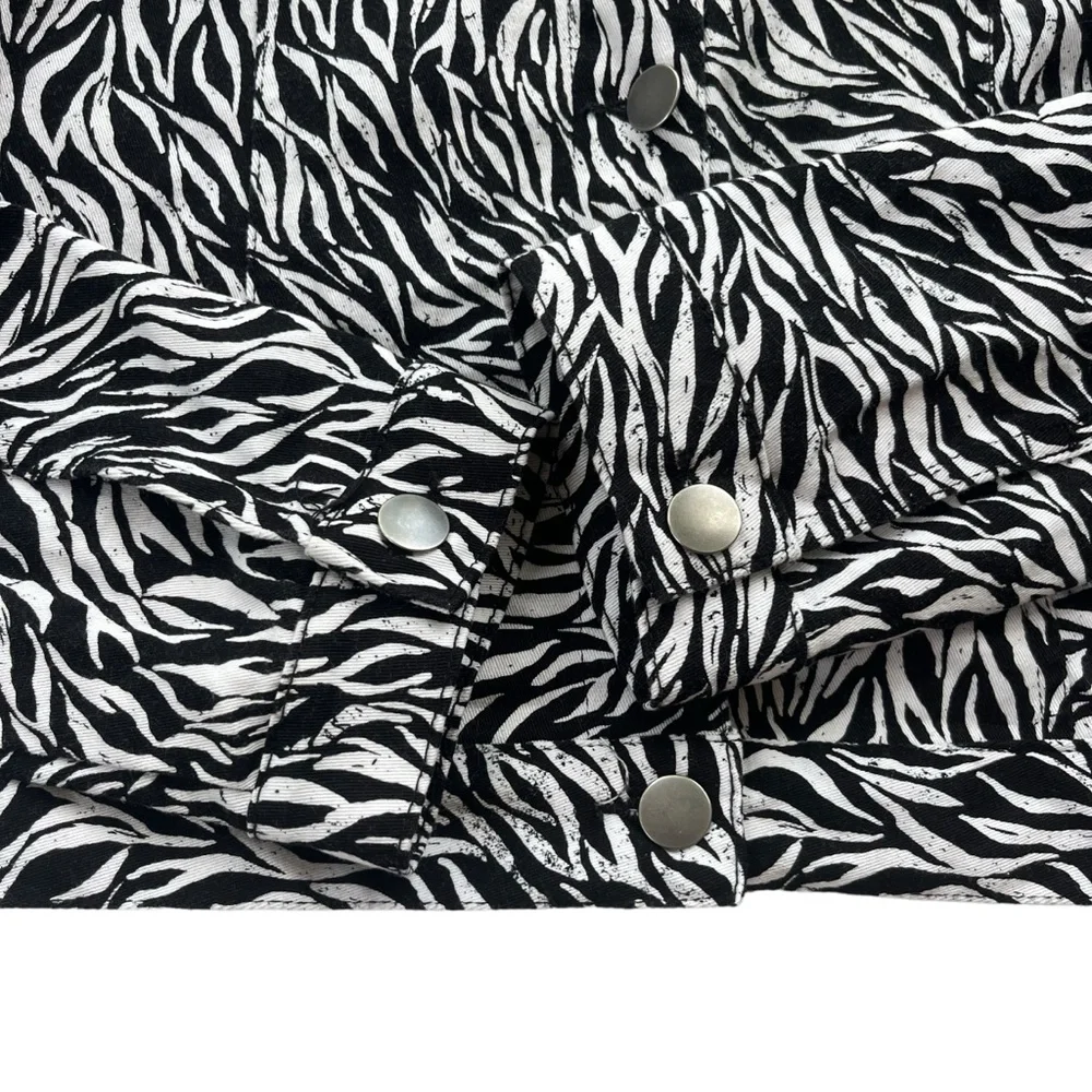 Disney D-Signed Girl’s XL Black White, Zebra Print Button Cotton Jacket #L865JC1